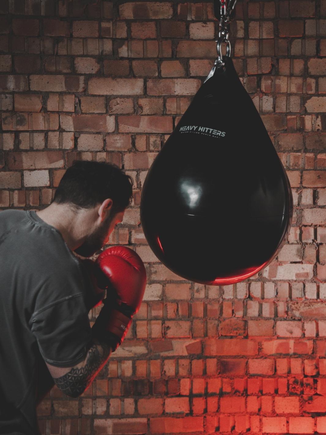 HEAVY HITTERS 22” PRO WATER PUNCH BAG –